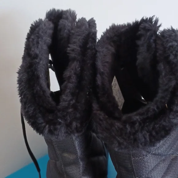 Columbia waterproof boot size7 - Picture 4 of 7